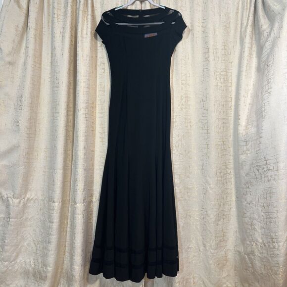 JS Collections Dresses & Skirts - JS Collections Ottoman Cap Sleeve Illusion Neckline Mermaid Gown Black Size 4 :)